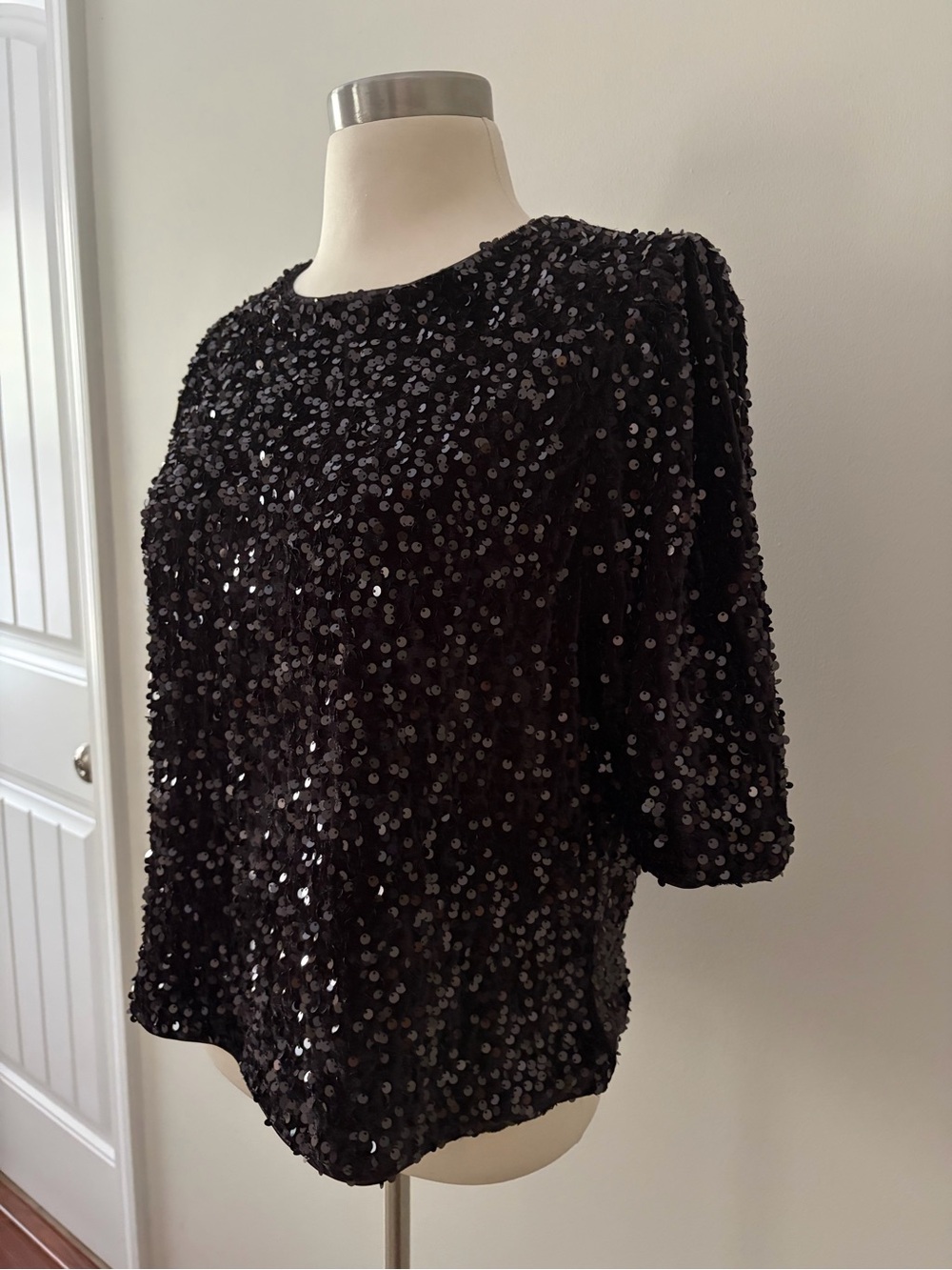 Nanette Lepore Black Velvet Sequin Short Sleeve Top L Retro Glam Festive Shimmer - Picture 4 of 10